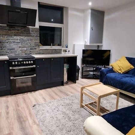 Sapphire Strathnairn Apartment คาร์ดิฟฟ์ ภายนอก รูปภาพ