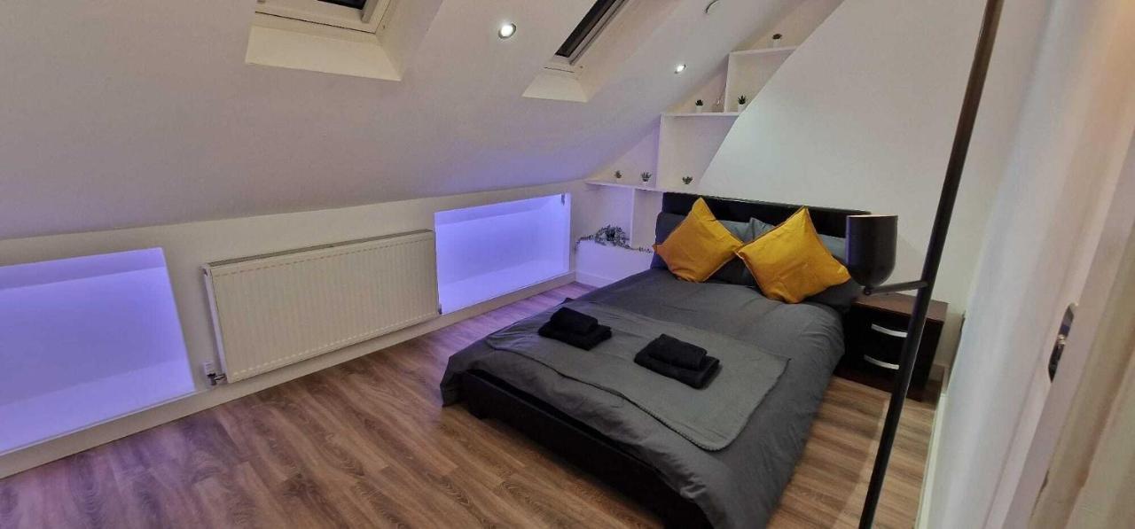 Sapphire Strathnairn Apartment คาร์ดิฟฟ์ ภายนอก รูปภาพ