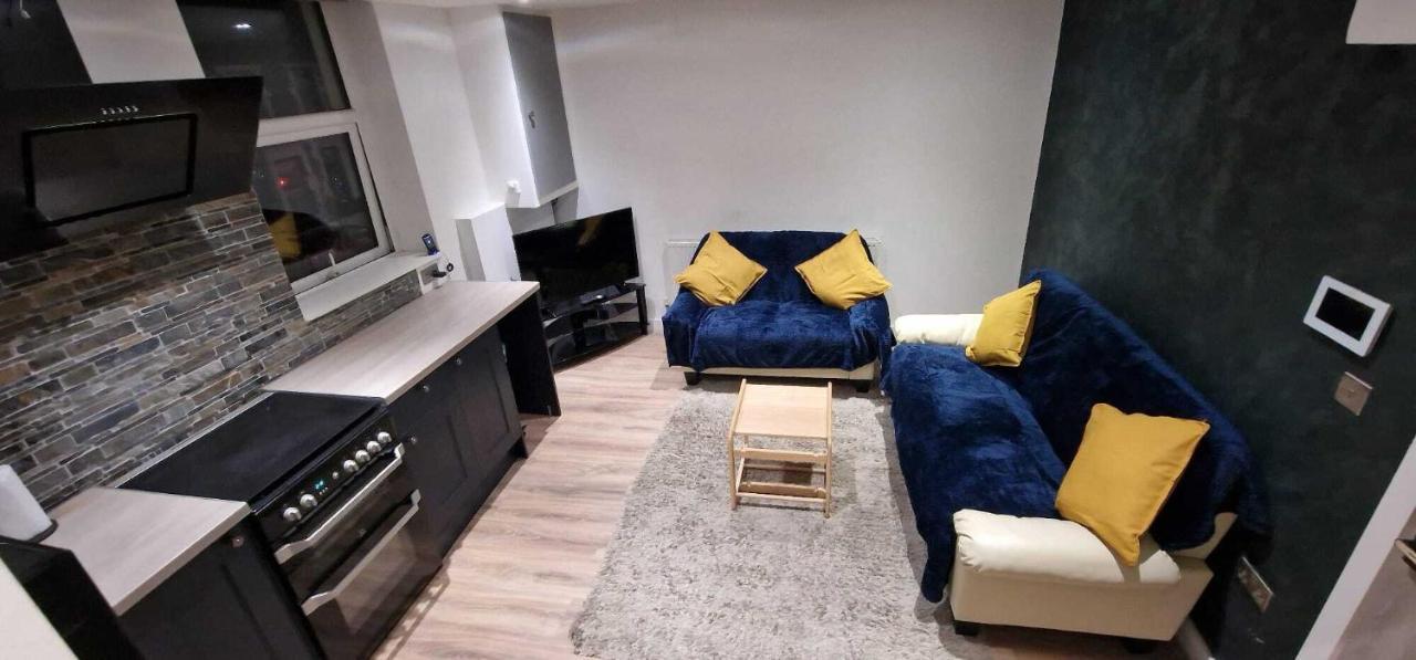 Sapphire Strathnairn Apartment คาร์ดิฟฟ์ ภายนอก รูปภาพ